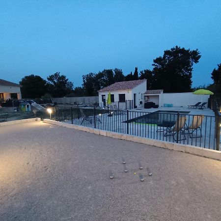 Maison Independante Avec Piscine, 10Min Avignon Pujaut Buitenkant foto