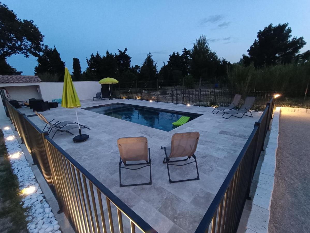 Maison Independante Avec Piscine, 10Min Avignon Pujaut Buitenkant foto